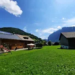 Dekker Lägenhet Mellau